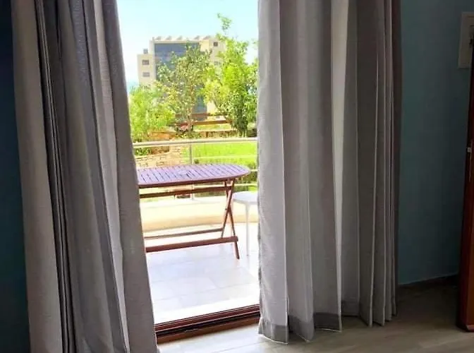 Spyridoula's 3* Himare