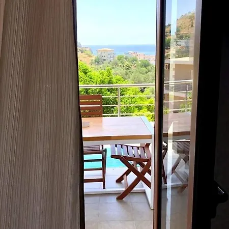 Spyridoula's * Himare
