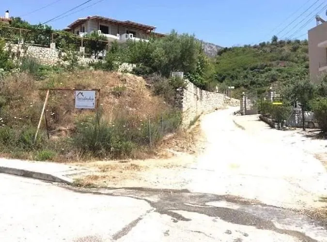 Guest house Spyridoula's Himare