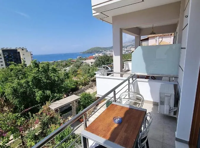 Spyridoula's Himare
